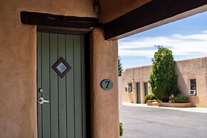 King's Rest Court Inn