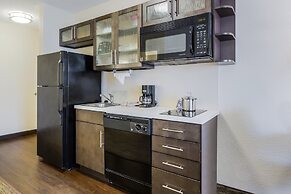 Candlewood Suites Virginia Beach Town Center by IHG