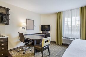 Candlewood Suites Virginia Beach Town Center by IHG