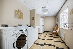 Candlewood Suites Virginia Beach Town Center by IHG