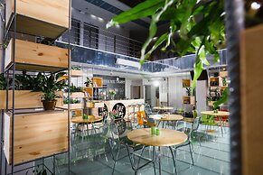 New Star Hotel