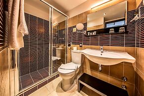 Charm Hotel Budapest  (formerly Boutique Hotel Budapest)