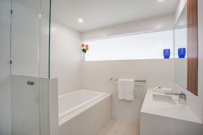 Gemini Court Holiday Apartments