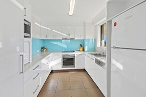 Gemini Court Holiday Apartments