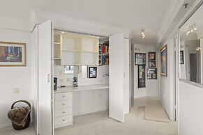 Gemini Court Holiday Apartments