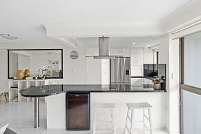 Gemini Court Holiday Apartments