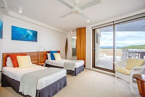 Gemini Court Holiday Apartments