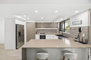 Gemini Court Holiday Apartments