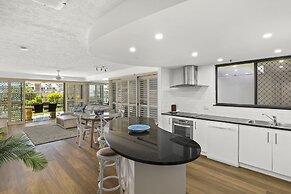 Gemini Court Holiday Apartments