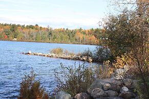Carolyn Beach Inn & Restaurant