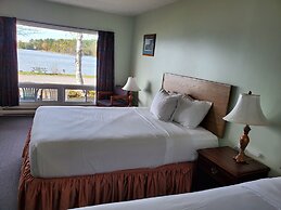 Carolyn Beach Inn & Restaurant