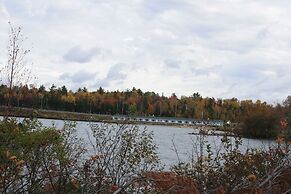 Carolyn Beach Inn & Restaurant