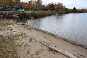 Carolyn Beach Inn & Restaurant