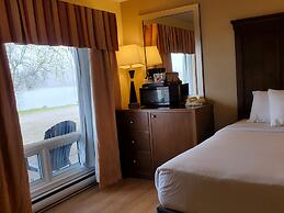 Carolyn Beach Inn & Restaurant