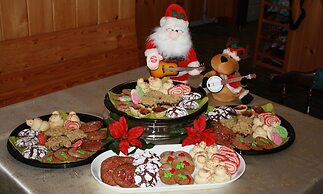 Carolyn Beach Inn & Restaurant