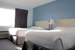 Carolyn Beach Inn & Restaurant