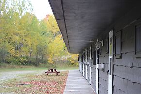 Carolyn Beach Inn & Restaurant