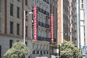 Petit Palace Plaza España