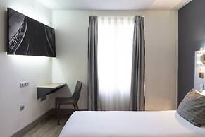 Petit Palace Plaza España