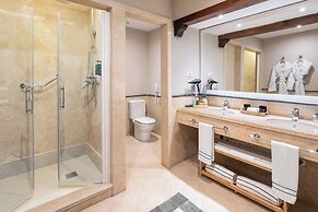 The Level at Melia Villaitana