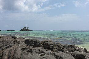 Le Relax Hotel and Restaurant