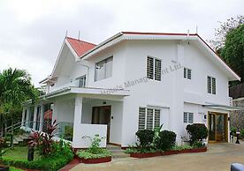 Le Relax Hotel and Restaurant