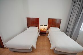 Hulhule Island Hotel