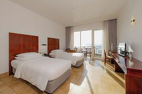 Hulhule Island Hotel