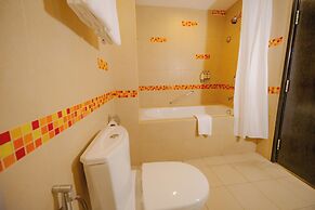 Hulhule Island Hotel
