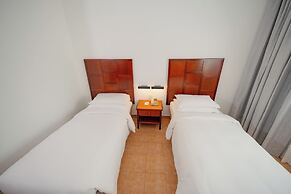 Hulhule Island Hotel