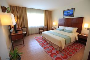 Hulhule Island Hotel