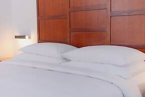 Hulhule Island Hotel