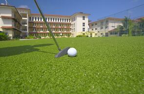 Hulhule Island Hotel