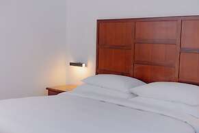 Hulhule Island Hotel