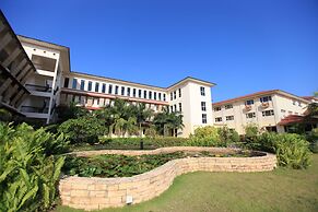 Hulhule Island Hotel