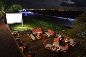 Hulhule Island Hotel