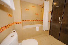 Hulhule Island Hotel