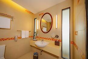 Hulhule Island Hotel