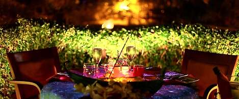 Hulhule Island Hotel