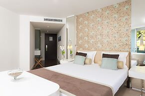 Amfora Hvar Grand Beach Resort