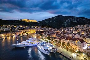 Riva Marina Hvar Hotel