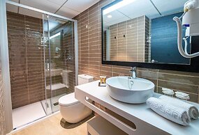 Golden Port Salou & Spa