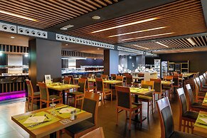 Flash Hotel – Adults recommended