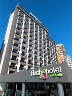 Flash Hotel – Adults recommended