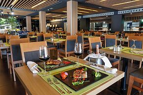 Flash Hotel – Adults recommended