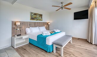 Playavera Hotel - Naturist Friendly