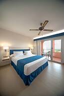 Playavera Hotel - Naturist Friendly