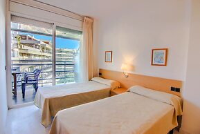 Apartamentos S'abanell Central Park