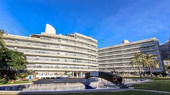 Apartamentos S'abanell Central Park