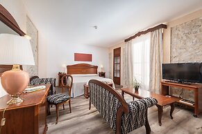 Hotel Rural Monnaber Nou & SPA